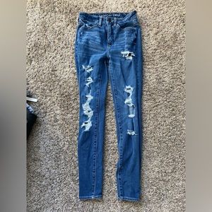 American eagle ripped skinny jeans